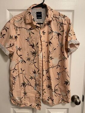Denim & Flower Peach Floral Short-Sleeve Button-Down Shirt